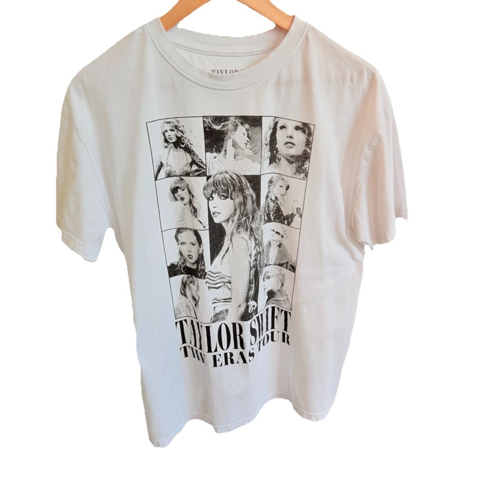 Taylor Swift The Eras Tour Official Merch White T-shirt Unisex XS Mint Cond!